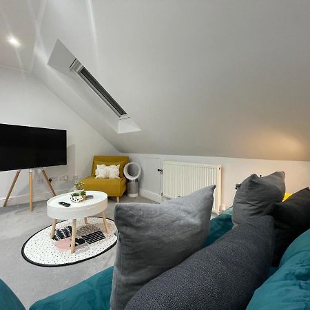 Unique Luxury Detached Apartment In Windsor That Sleeps 4 Luaran gambar