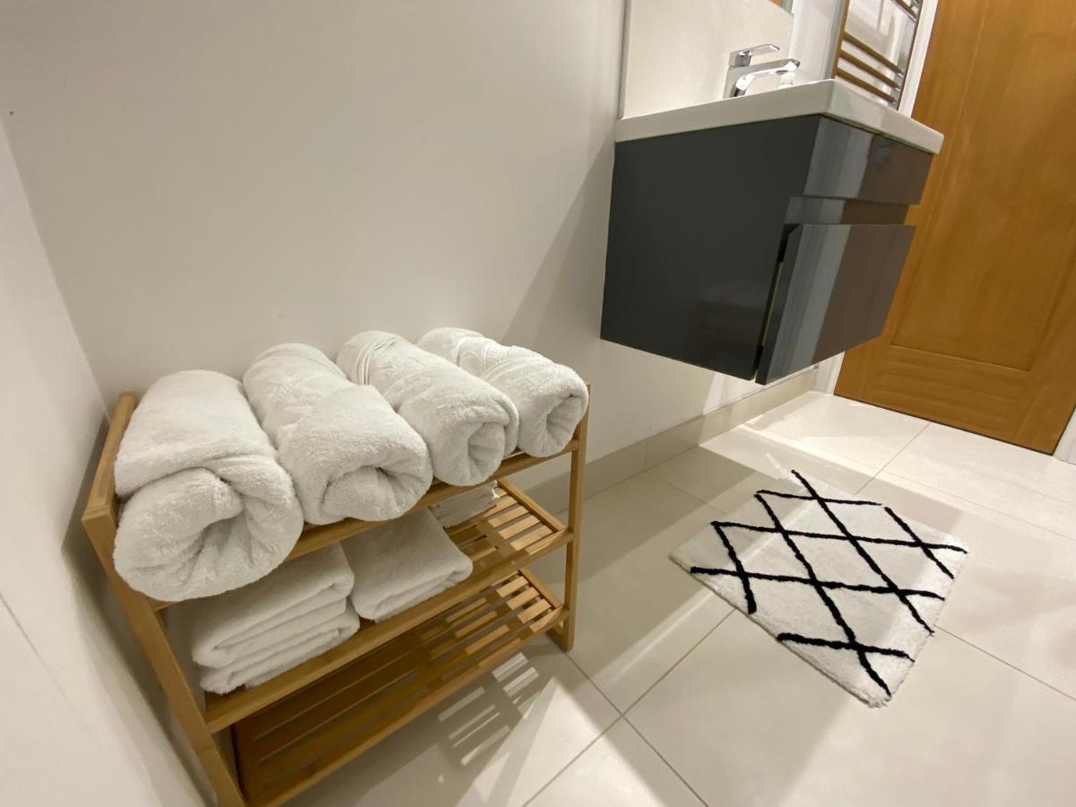 Unique Luxury Detached Apartment In Windsor That Sleeps 4 Luaran gambar